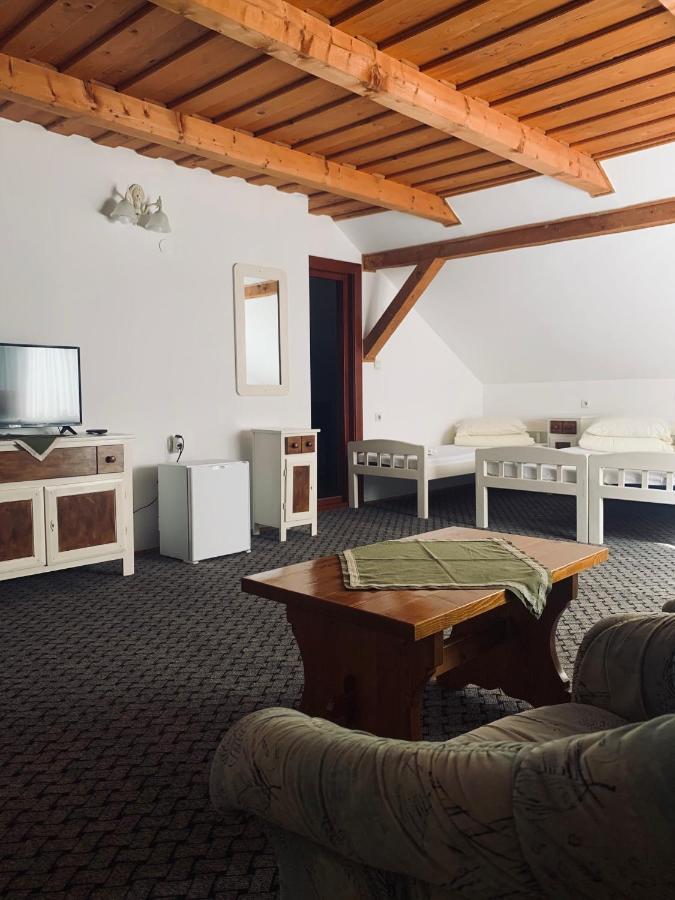 Szekely Fogado - Hanul Secuiesc Бэиле-Тушнад Экстерьер фото